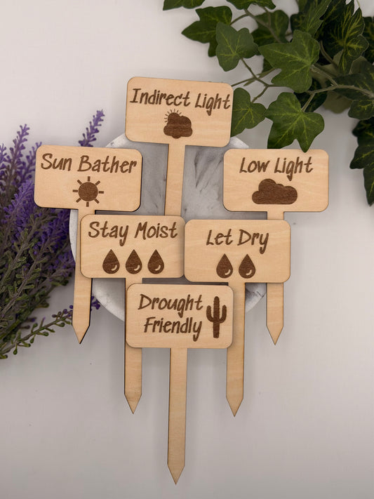Wooden plant care stakes Set of 6, laser-engraved plant markers, indoor plant labels, light and water care guide